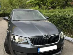 Gri Utilizat 2015 Skoda Octavia Ambition Hatchback | 9.990 EUR (Preț OK)