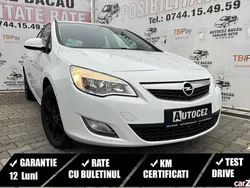 Alb Utilizat 2011 Opel Astra Selection Berlinǎ | 5.850 EUR (Puțin scump)
