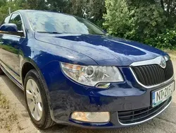 Utilizat 2011 Skoda Superb Berlinǎ | 7.400 EUR (Puțin scump)