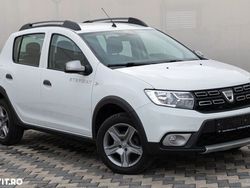 Alb Utilizat 2020 Dacia Sandero Celebration Hatchback | 9.490 EUR (Preț OK)