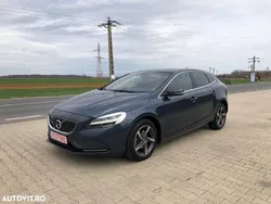 Albastru Utilizat 2017 Volvo V40 Inscription Break | 11.200 EUR (Scump)