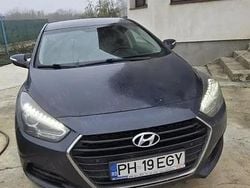 Culoarealbastru Utilizat 2015 Hyundai i40 Berlinǎ | 9.200 EUR (Preț bun)