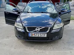 Culoarenegru Utilizat 2010 Volvo V50 Break | 4.950 EUR