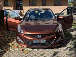 Culoaremaro Utilizat 2012 Hyundai i30 Hatchback | 5.800 EUR (Preț bun)