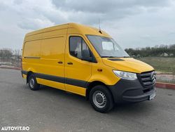 Culoaregalbeuriu Utilizat 2019 Mercedes Sprinter Van | 13.450 EUR (Super Preț)