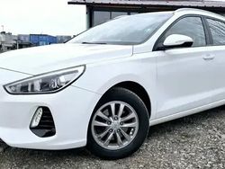 Alb Utilizat 2017 Hyundai i30 Break | 7.990 EUR (Puțin scump)