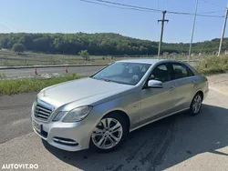 Culoareargint Utilizat 2010 Mercedes E250 Berlinǎ | 7.400 EUR (Puțin scump)