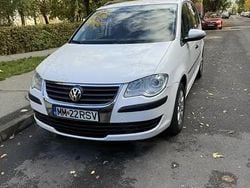 Alb Utilizat 2010 VW Touran Monovolum | 4.200 EUR (Preț OK)