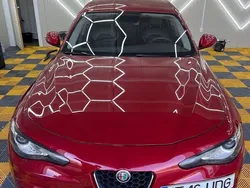 Rosu Utilizat 2018 Alfa Romeo Giulia Ti Berlinǎ | 20.250 EUR