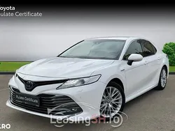 Alb Utilizat 2020 Toyota Camry Berlinǎ | 28.499 EUR (Scump)