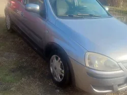 Utilizat 2005 Opel Corsa Berlinǎ | 700 EUR