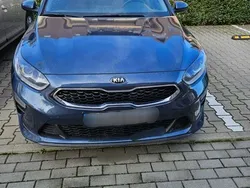 Albastru Utilizat 2019 Kia Ceed Hatchback | 13.300 EUR (Scump)