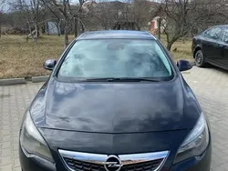 Negru Utilizat 2010 Opel Astra Hatchback | 11.000 EUR