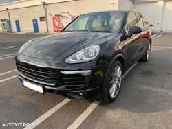 Negru Utilizat 2015 Porsche Cayenne SUV | 30.500 EUR (Preț OK)