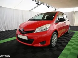 Culoarerosu Utilizat 2013 Toyota Yaris Cool | 6.300 EUR (Scump)