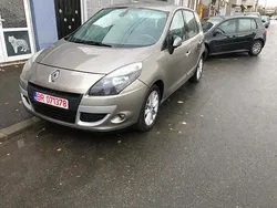 Utilizat 2010 Renault Scénic III Monovolum | 4.650 EUR (Puțin scump)