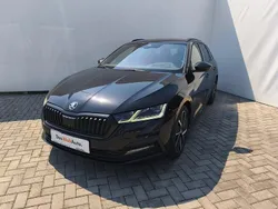 Negru metalic perleffect Utilizat 2022 Skoda Octavia Style Break | 18.997 EUR (Puțin scump)