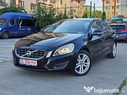 Negru Utilizat 2012 Volvo S60 Berlinǎ | 6.990 EUR