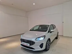 Argintiu metalic Utilizat 2023 Ford Fiesta Titanium Hatchback | 15.950 EUR