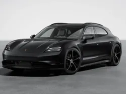 Jet black metallic Nouă 2024 Porsche Taycan Cross Turismo Berlinǎ | 154.447 EUR