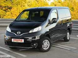 Culoarenegru Utilizat 2012 Nissan Evalia Acenta Monovolum | 5.990 EUR