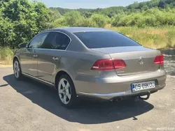 Utilizat 2011 VW Passat Berlinǎ | 7.000 EUR
