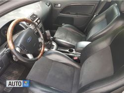 Gri Utilizat 2004 Ford Mondeo Berlinǎ | 3.500 EUR