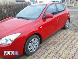 Rosu Utilizat 2008 Hyundai i30 Hatchback | 3.500 EUR