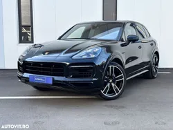 Negru Utilizat 2021 Porsche Cayenne S E-Hybrid SUV | 80.900 EUR