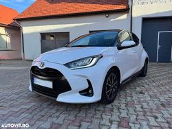 Culoarealb Utilizat 2022 Toyota Yaris Hybrid Team | 18.000 EUR (Preț OK)