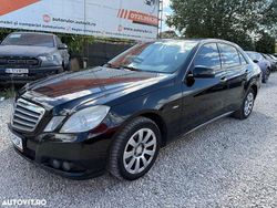 Negru Utilizat 2011 Mercedes E200 Elegance Berlinǎ | 6.900 EUR (Preț OK)
