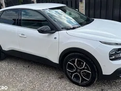 Alb Utilizat 2021 Citroën e-C4 Shine Hatchback | 21.499 EUR