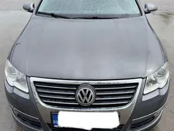 Gri Utilizat 2007 VW Passat Berlinǎ | 1.700 EUR (Super Preț)