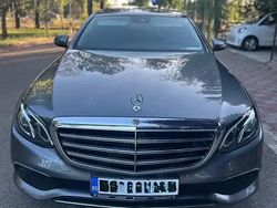 Gri Utilizat 2016 Mercedes E220 Exclusive Berlinǎ | 24.500 EUR (Scump)