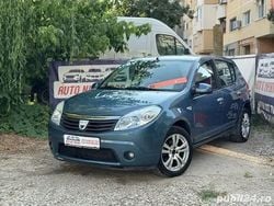 Albastru Utilizat 2010 Dacia Sandero Hatchback | 3.200 EUR (Scump)