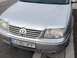 Utilizat 2004 VW Bora Berlinǎ | 5.000 EUR