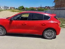 Rosu Utilizat 2018 Ford Focus Hatchback | 9.200 EUR (Preț OK)