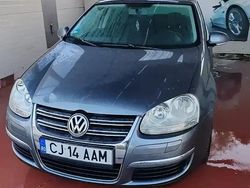 Argintiu Utilizat 2009 VW Golf VI Break | 2.555 EUR (Super Preț)