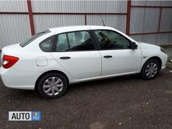 Alb Utilizat 2010 Renault Symbol II Berlinǎ | 3.500 EUR