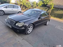 Utilizat 2006 Mercedes C220 | 2.499 EUR (Preț OK)