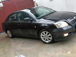 Utilizat 2006 Toyota Avensis Berlinǎ | 2.000 EUR