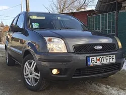 Utilizat 2004 Ford Fusion Hatchback | 2.200 EUR