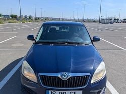 Culoarealbastru Utilizat 2011 Skoda Fabia Ambiente Hatchback | 3.400 EUR (Preț OK)
