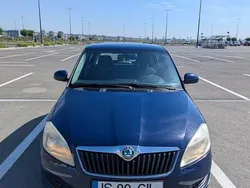 Culoarealbastru Utilizat 2011 Skoda Fabia Ambiente Hatchback | 3.400 EUR (Preț OK)