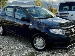 Utilizat 2015 Dacia Sandero Hatchback | 2.799 EUR (Preț bun)