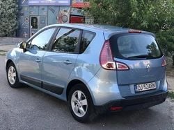 Utilizat 2009 Renault Scénic III Monovolum | 3.200 EUR (Puțin scump)