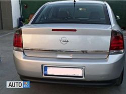 Argintiu metalizat Utilizat 2003 Opel Vectra Berlinǎ | 1.700 EUR