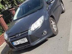 Gri Utilizat 2011 Ford Focus Hatchback | 3.500 EUR (Preț OK)
