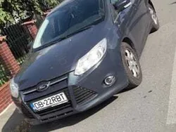 Gri Utilizat 2011 Ford Focus Hatchback | 3.700 EUR (Preț OK)