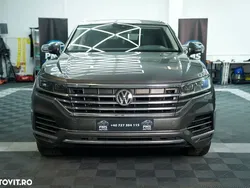 Gri Utilizat 2018 VW Touareg SUV | 29.000 EUR (Preț OK)